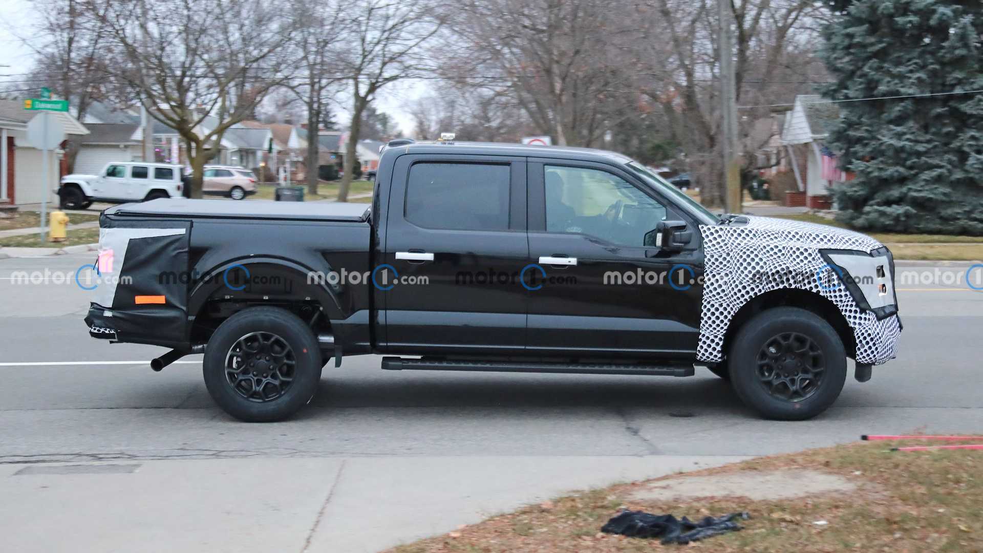 فورد F-150 فيس ليفت الجديدة تظهر أثناء تجوالها في الطرق العامة 9