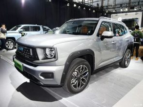 هافال تدشن SUV جديدة كلياً باسم H-Dog في معرض غوانزو للسيارات 1