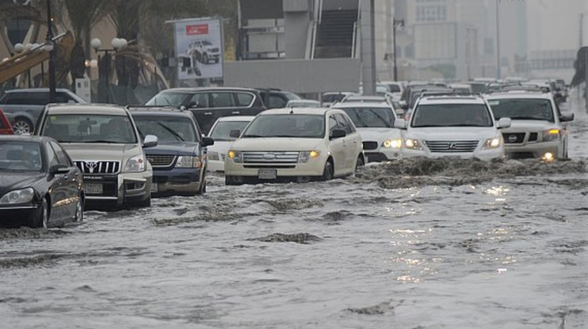 "المرور" يوجه 4 إرشادات هامة أثناء هطول الأمطار 2