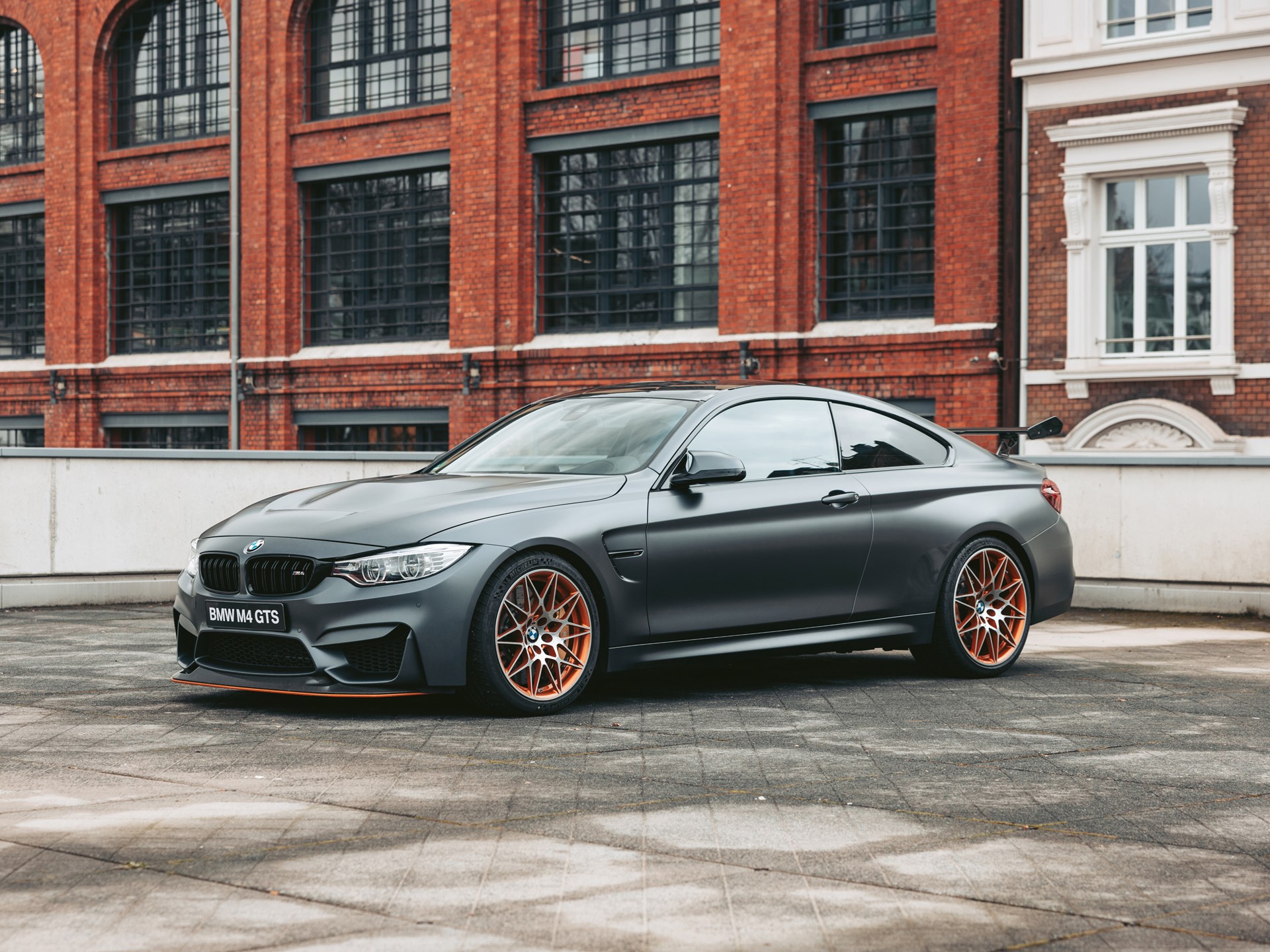 بي ام دبليو M4 GTS موديل 2016 (F82) 