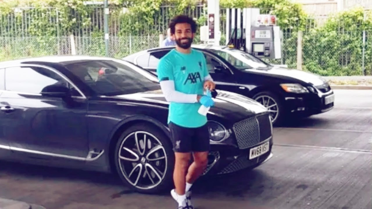 محمد صلاح اسمٌ ارتبط بالبساطة.. فماذا عن أسطول سياراته الفارهة؟ 6