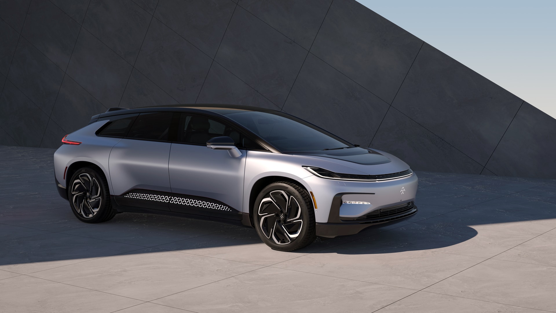 فاراداي فيوتشر FF 91 فيوتشرست