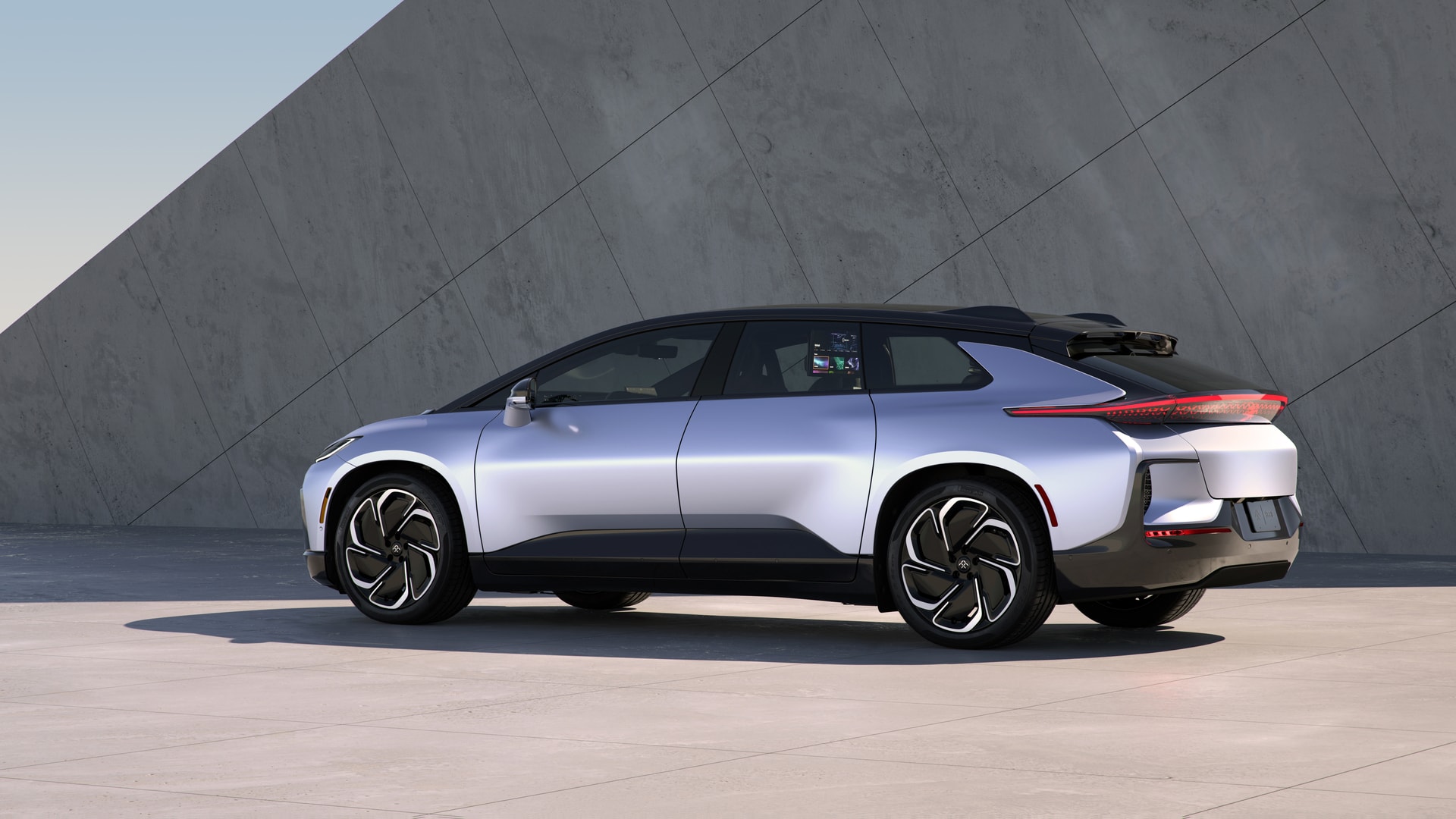 فاراداي فيوتشر FF 91 فيوتشرست