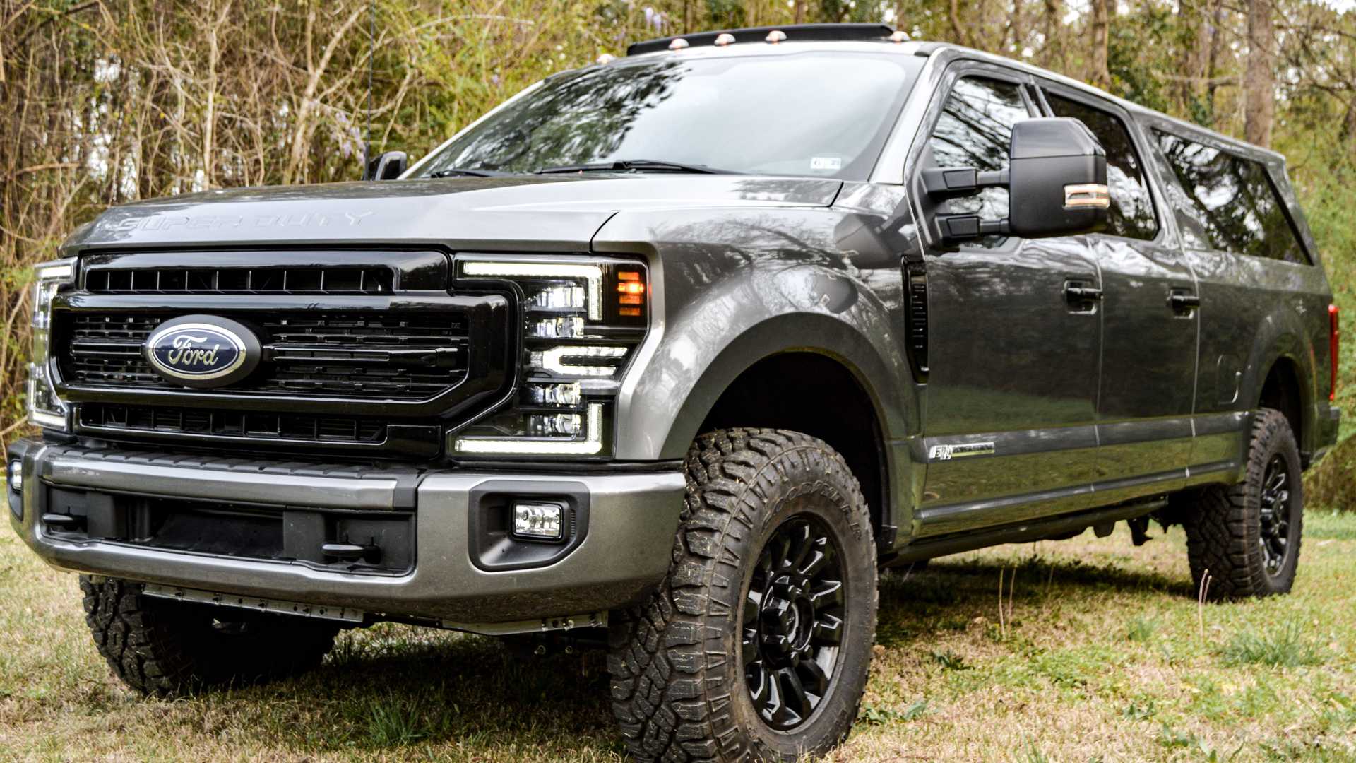 فورد F-250 تتحول إلى SUV عملاقة بداخلية 9 أفراد وقوة 475 حصان 4