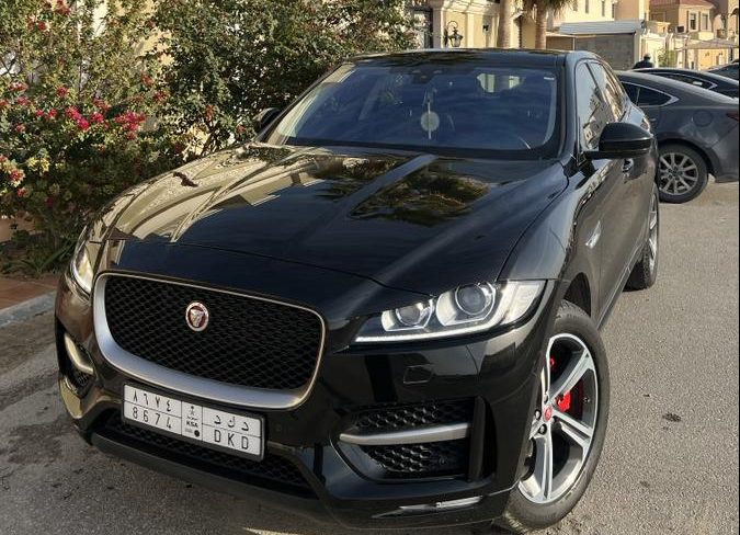 سعر سيارة جاكوار 2020 F pace في سوق السيارات المستعملة بالسعودية 3