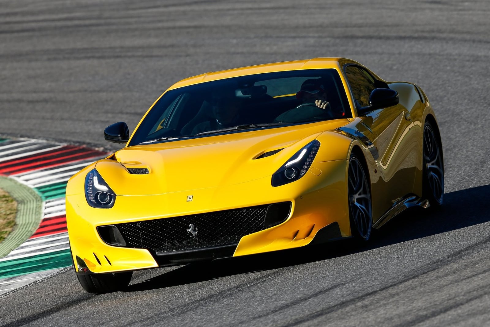 فيراري F12tdf