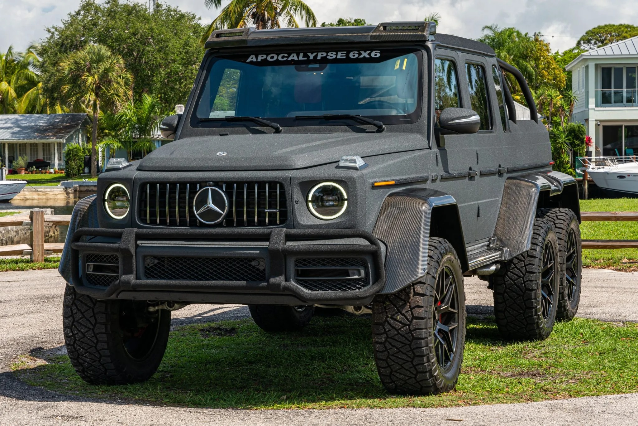 مرسيدس AMG G63 تحصل على إصدار معدل ملفت للنظر بدفع سداسي العجلات 13