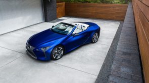 مميزات لكزس LC500 2023.. التصاميم ومحرك V8 والراحة في القيادة 1