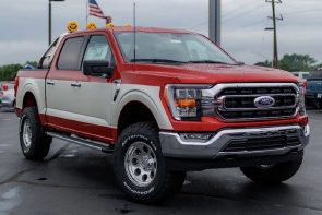 فورد F-150 بتصميم كلاسيكي