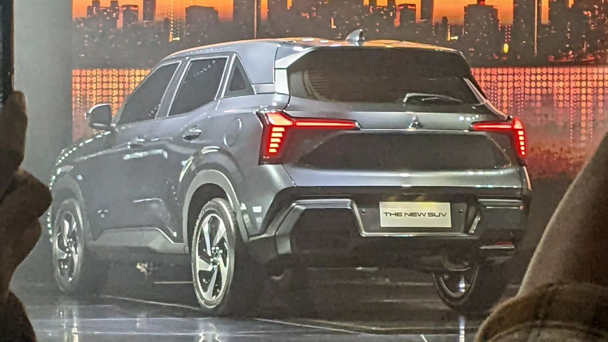 ميتسوبيشي تكشف عن SUV عضلية جديدة كلياً للأسواق الآسيوية 1