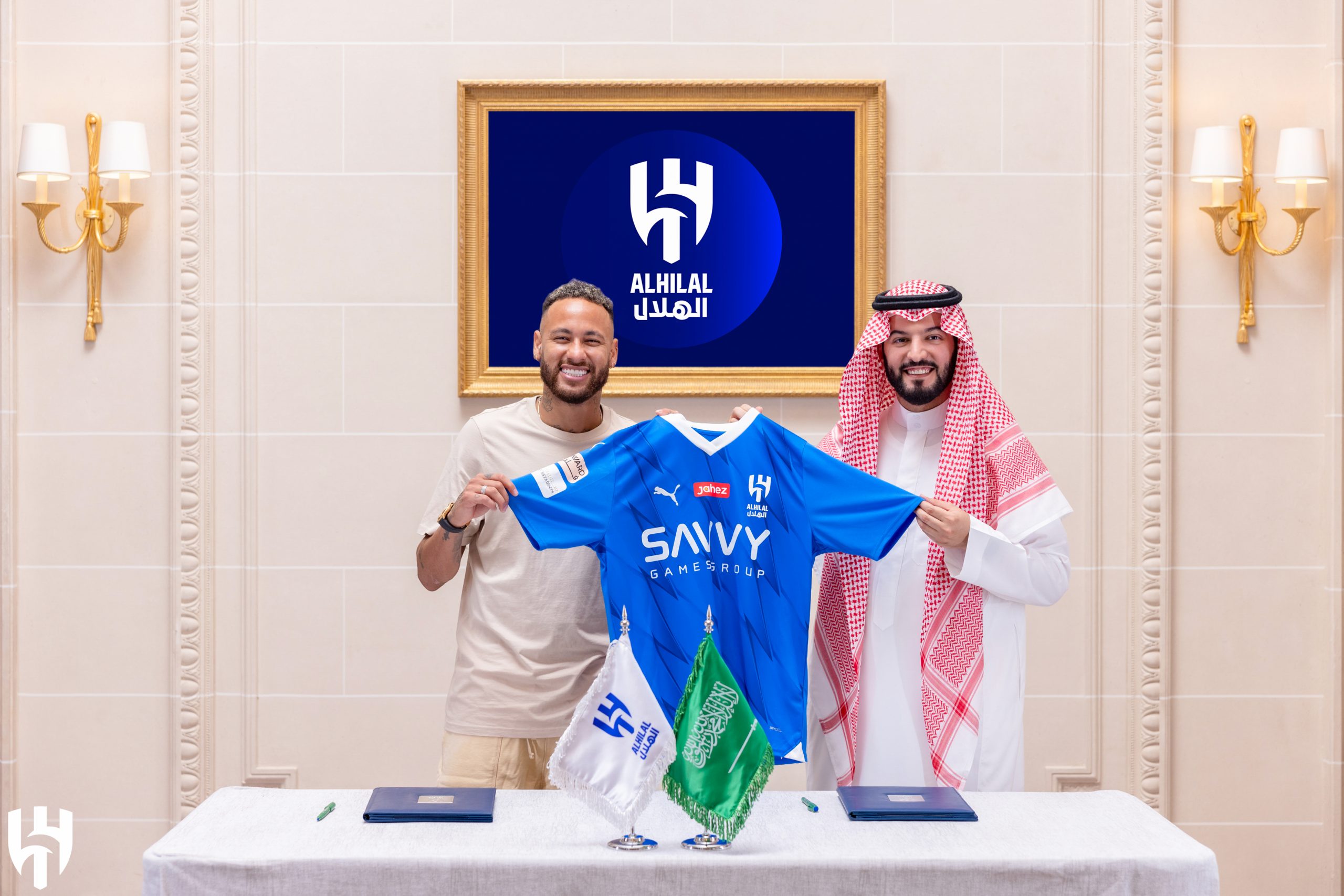 صور سيارات نيمار لاعب الهلال VS سيارات رونالدو.. مواجهة خارج المستطيل الأخضر 3