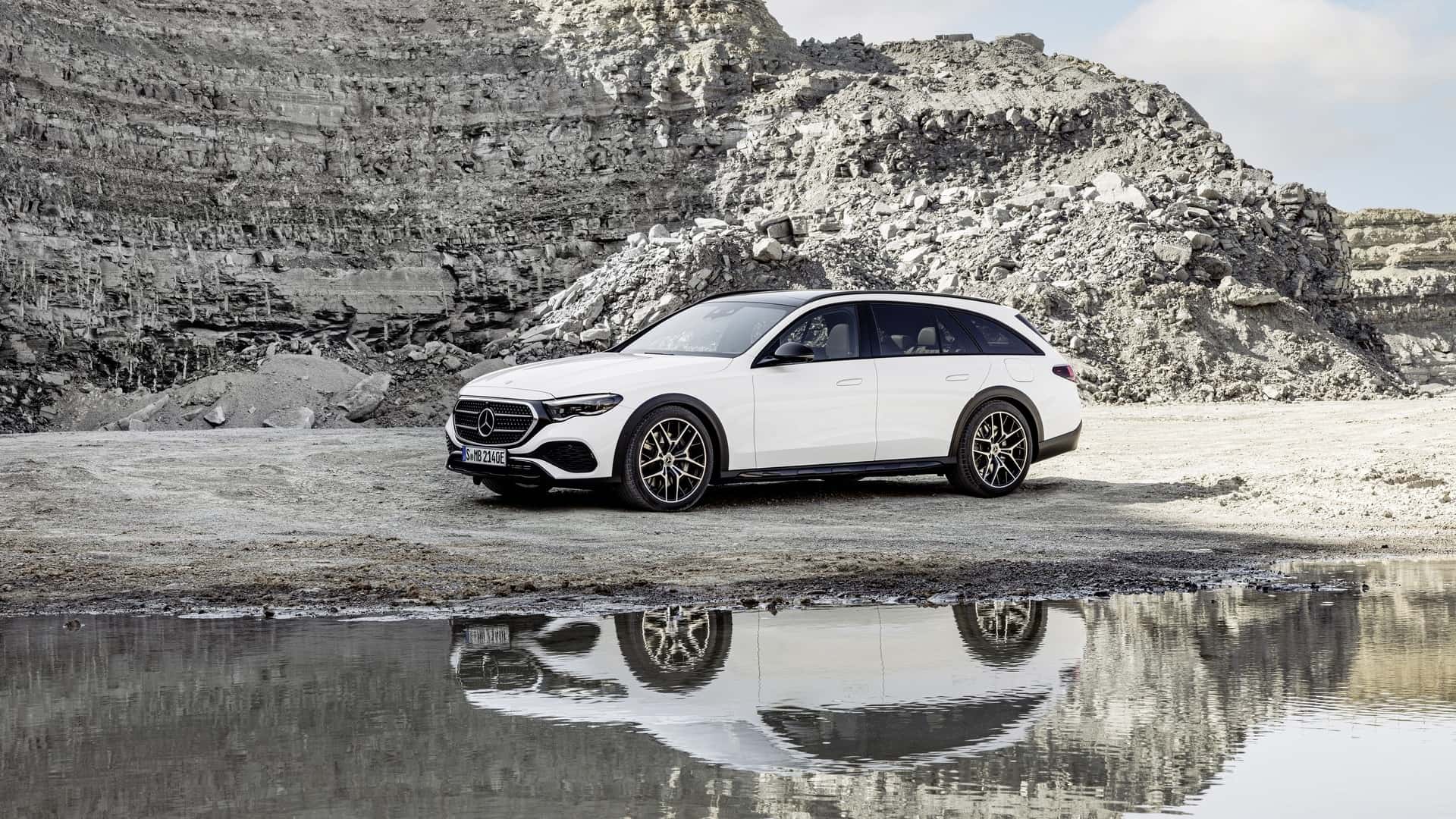 مرسيدس E-Class All Terrain الجديدة للتضاريس الوعرة تنكشف رسمياً بقوة 375 حصان 12