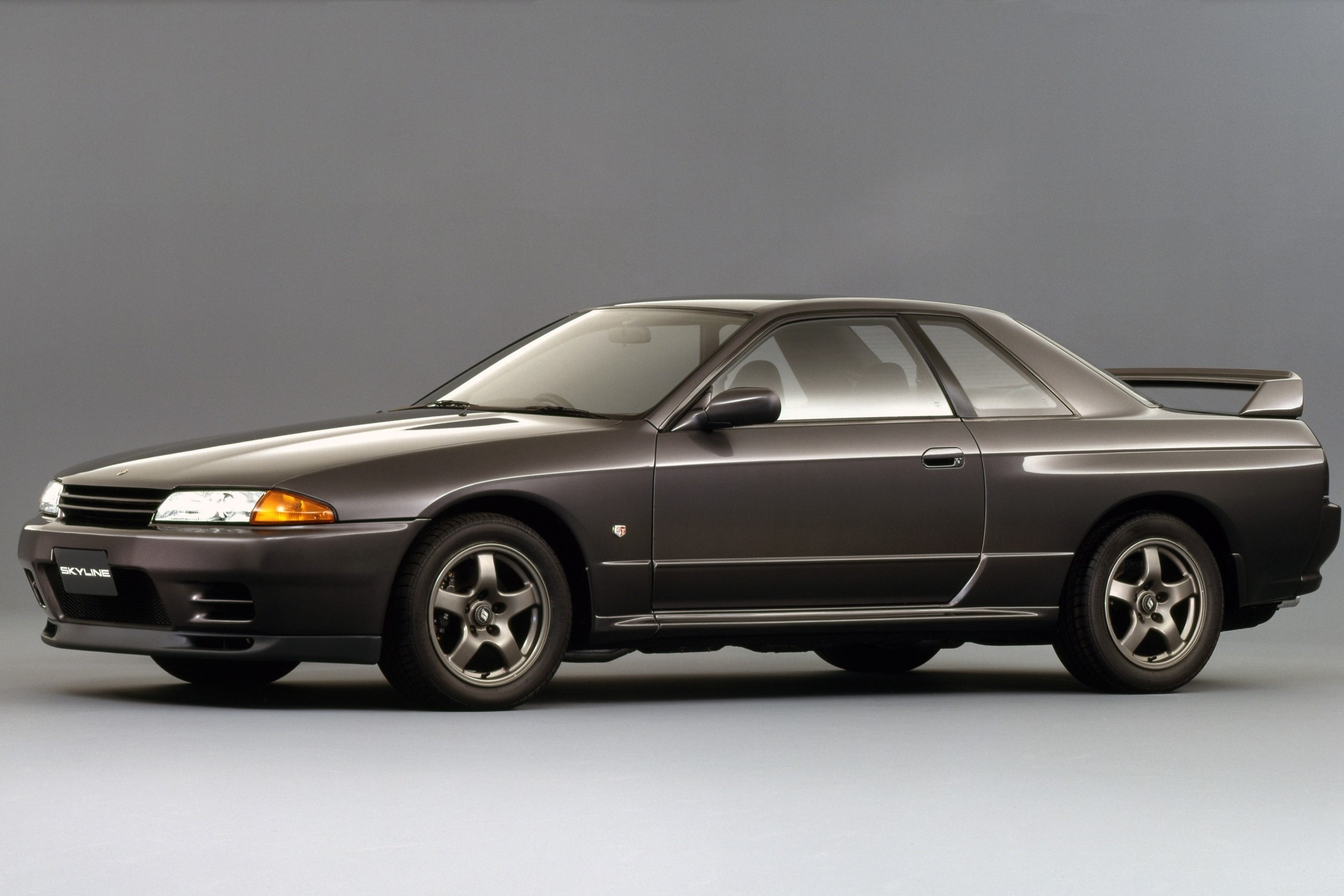 نيسان GT-R سكاي لاين R32