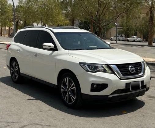 نيسان باثفايندر 2018: كم سعر الـ SUV اليابانية في السعودية؟ 7