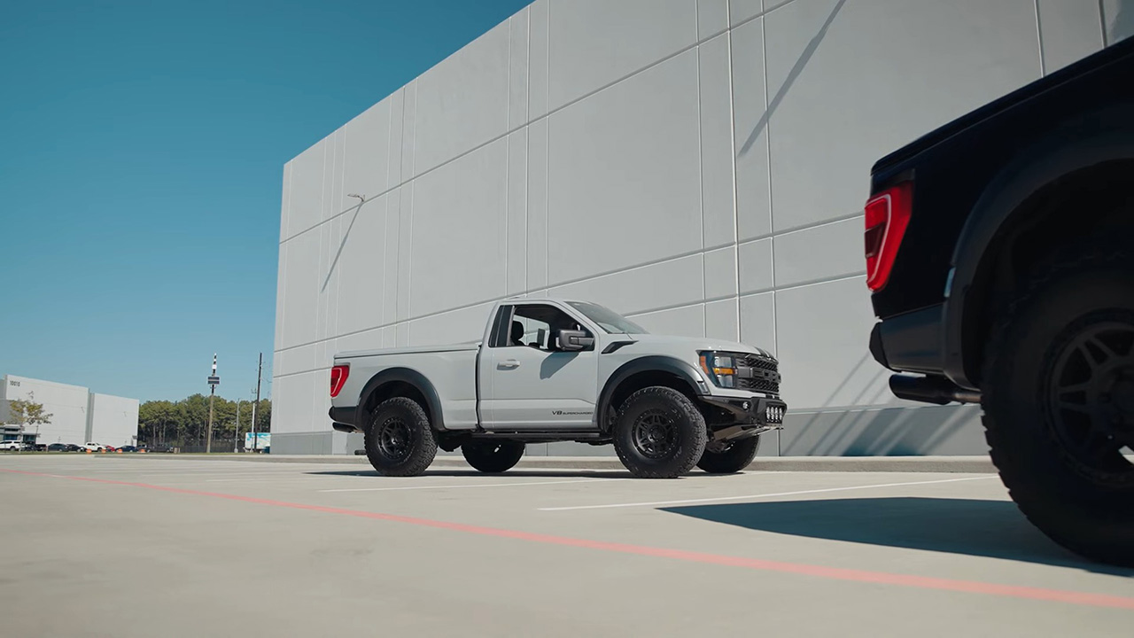 فورد F-150 تحصل على إصدار خاص معدل لعميل سعودي بسوبر تشارجر فائق وقوة 775 حصان 9