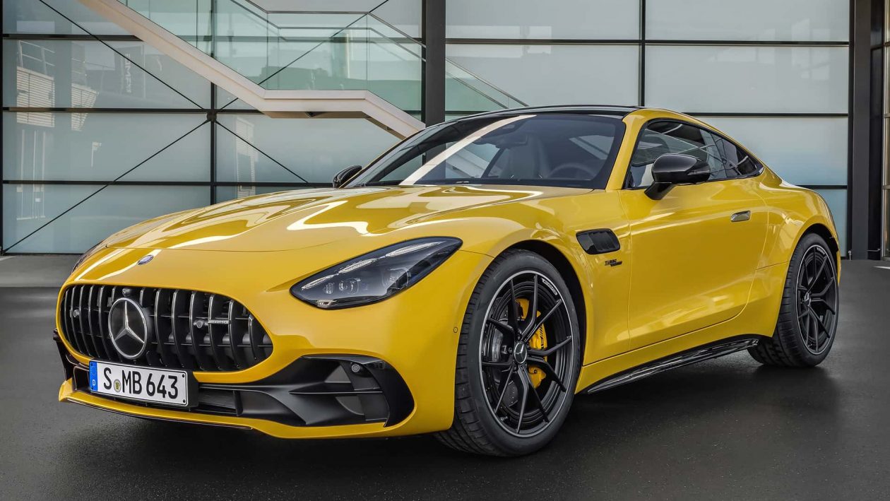 مرسيدس AMG تكشف الستار عن GT 43 كوبيه الجديدة بأول محرك 4 سلندر في تاريخ الموديل