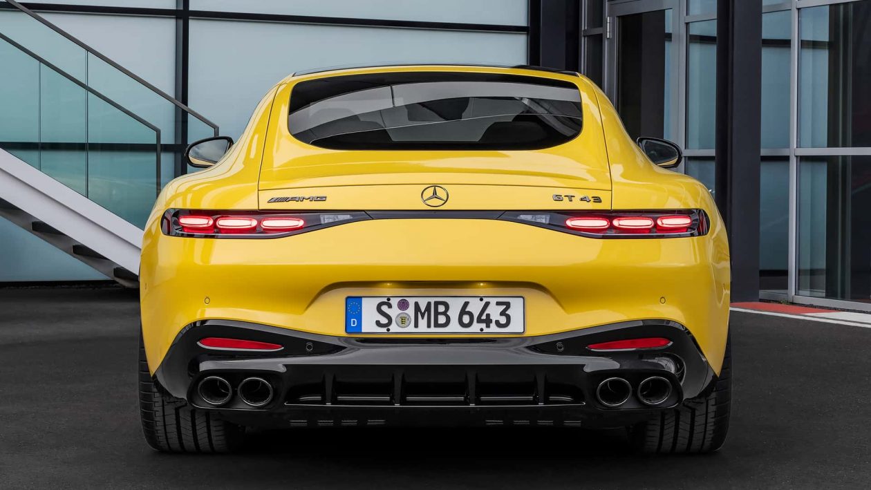 مرسيدس AMG تكشف الستار عن GT 43 كوبيه الجديدة بأول محرك 4 سلندر في تاريخ الموديل 6