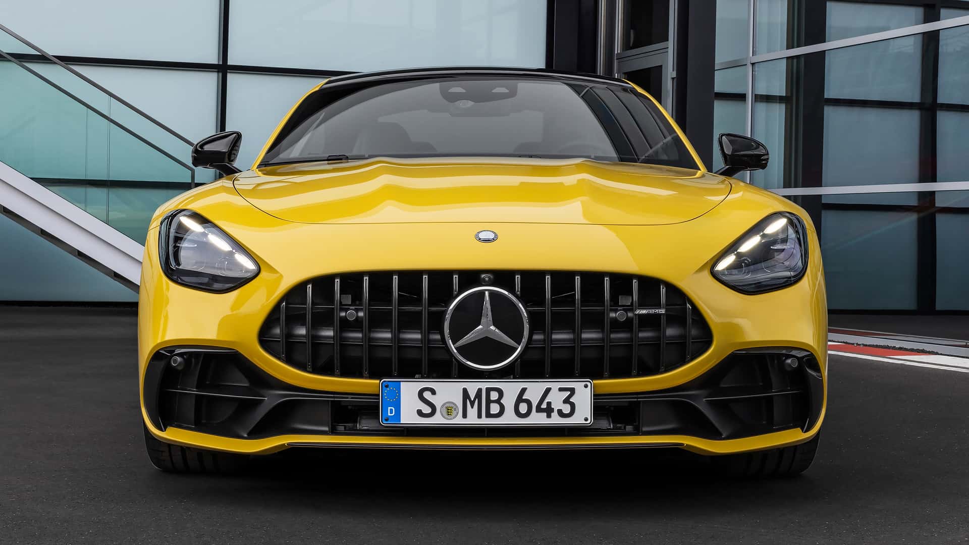 مرسيدس AMG تكشف الستار عن GT 43 كوبيه الجديدة بأول محرك 4 سلندر في تاريخ الموديل 7