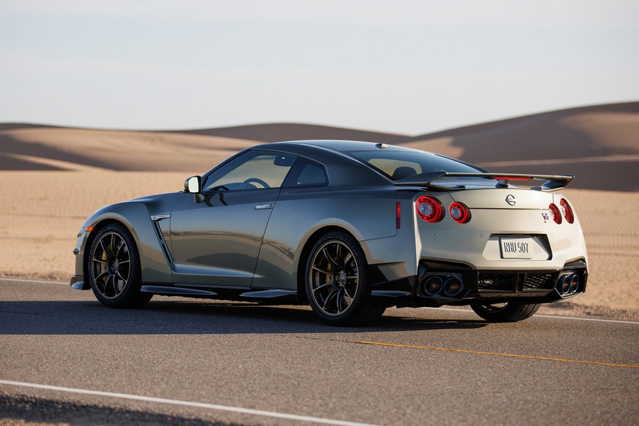 نيسان GT-R 2025 الجديدة بجميع الفئات والأسعار المتوفرة وأبرز العيوب والمميزات 20