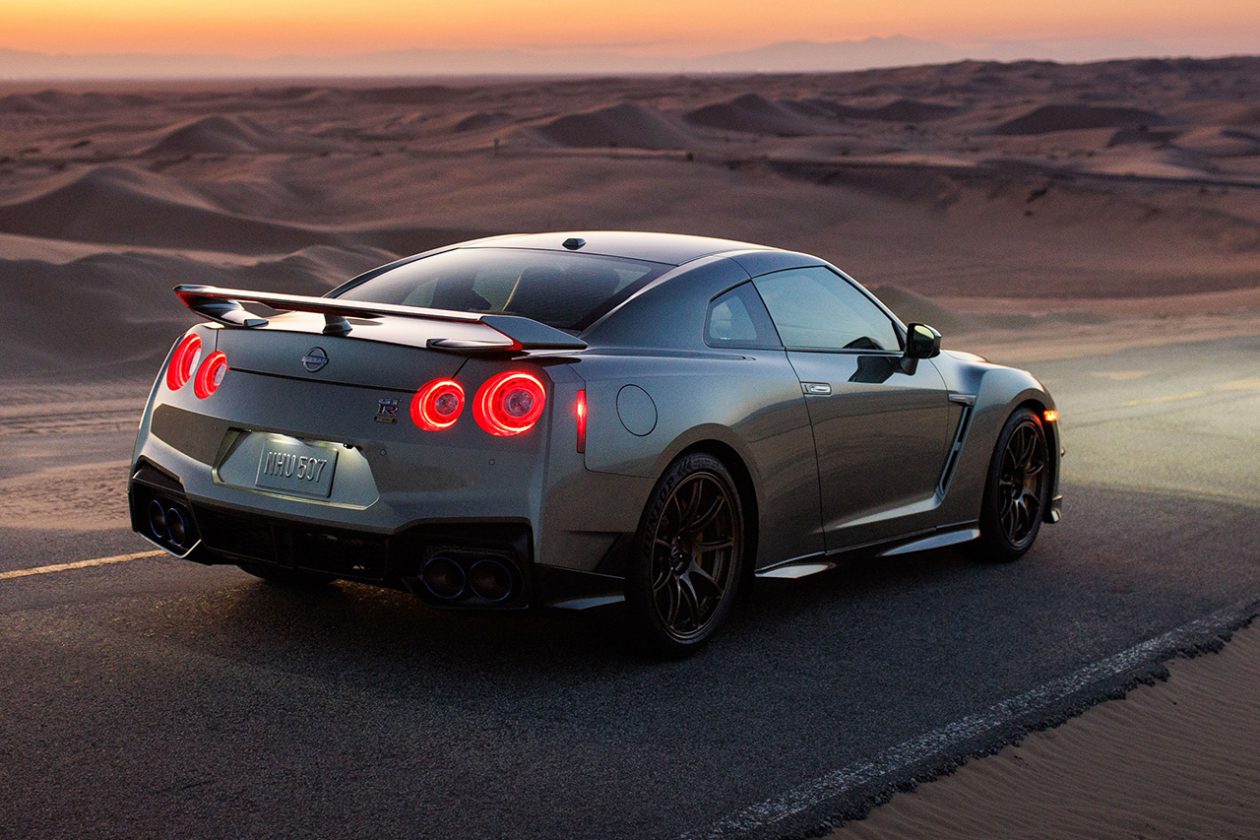 نيسان GT-R 2025 الجديدة بجميع الفئات والأسعار المتوفرة وأبرز العيوب والمميزات 10