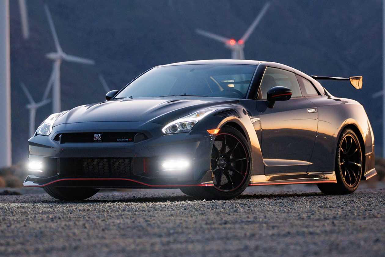 نيسان GT-R 2025 الجديدة بجميع الفئات والأسعار المتوفرة وأبرز العيوب والمميزات 24