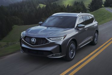 اكورا MDX 2025