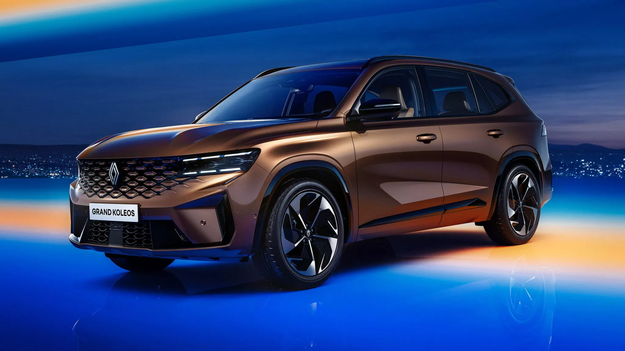 رينو جراند كوليوس 2025 هي SUV جديدة تم تطويرها بالتعاون مع جيلي وهذه أهم المواصفات