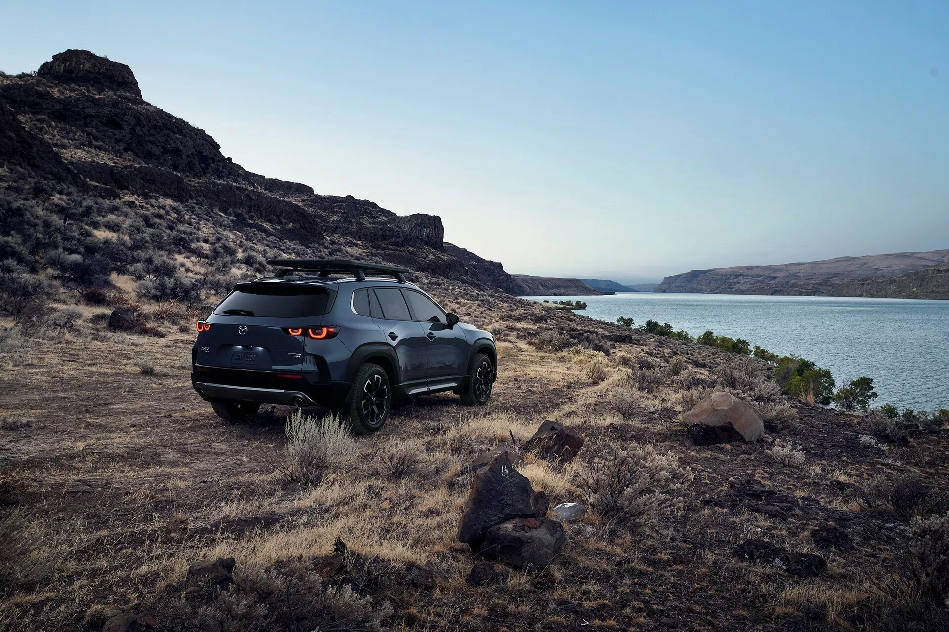 مازدا CX-50 موديل 2025 ينطلق في أمريكا بنظام هايبرد جديد من تويوتا وتحديثات جمالية وتقنية 16