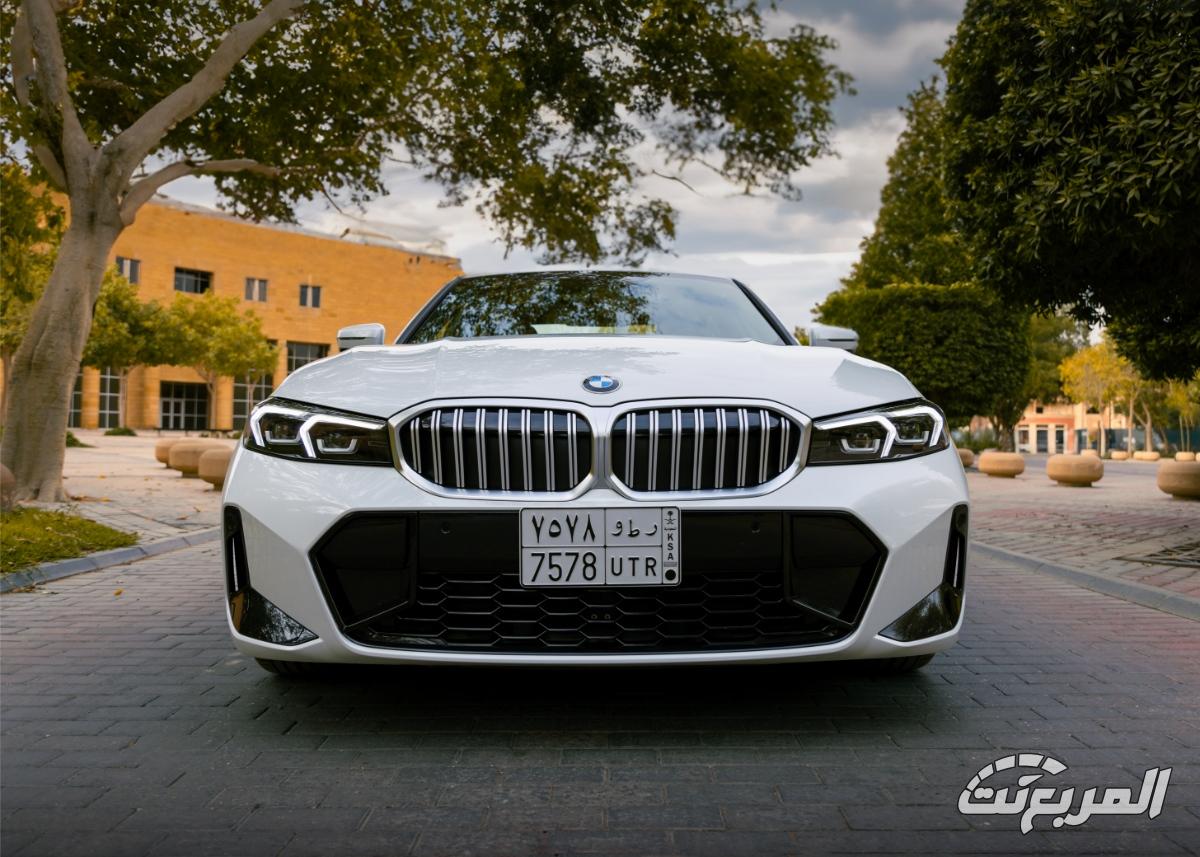 صور بي ام دبليو الفئة الثالثة 320i 2024 في جلسة تصوير حصرية “29 صورة BMW 320i 23