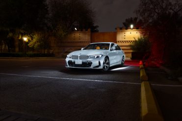 صور بي ام دبليو الفئة الثالثة 320i 2024 في جلسة تصوير حصرية “29 صورة BMW 320i