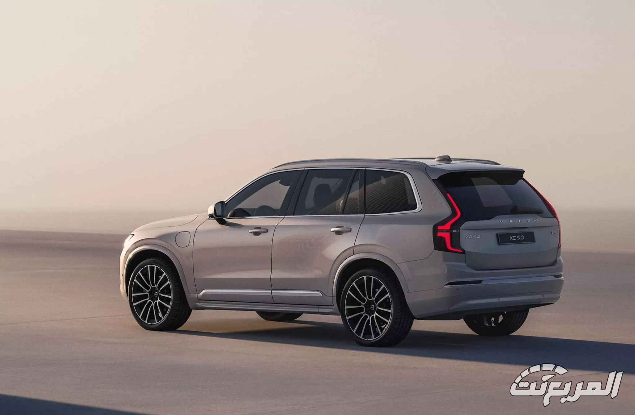 فولفو XC90 2025 فيس ليفت الجديدة تنطلق بمحركات بنزين عالية الكفاءة 2