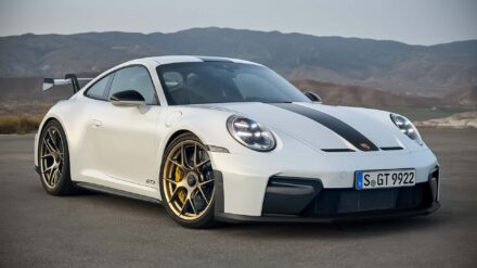 بورش 911 GT3 موديل 2025 فيس ليفت ينطلق بتحديثات جمالية وميكانيكية وسعر أغلى بكثير