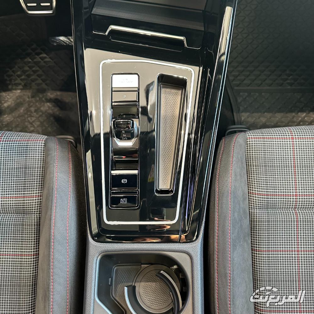 فولكس واجن جولف GTI 2 2024