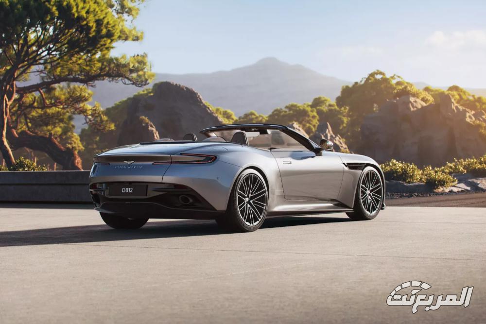 استون مارتن DB12 Volante 2025