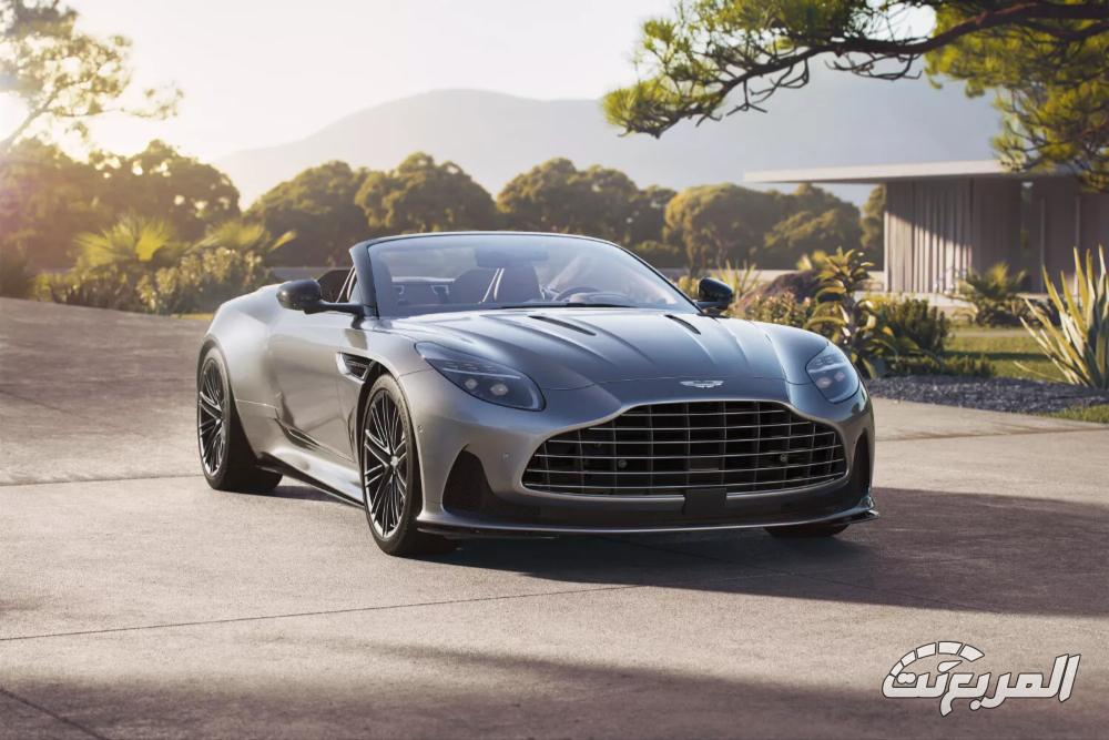 استون مارتن DB12 Volante 2025