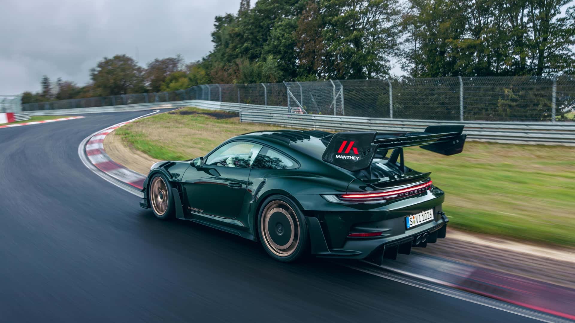 بورش 911 GT3 RS تحصل على حزمة تعديلات ايروديناميكية جريئة من مانثي 7