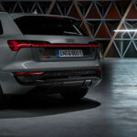 اودي Q8 Sportback e-tron 2024