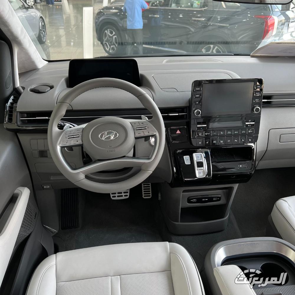هيونداي ستاريا 2025 63