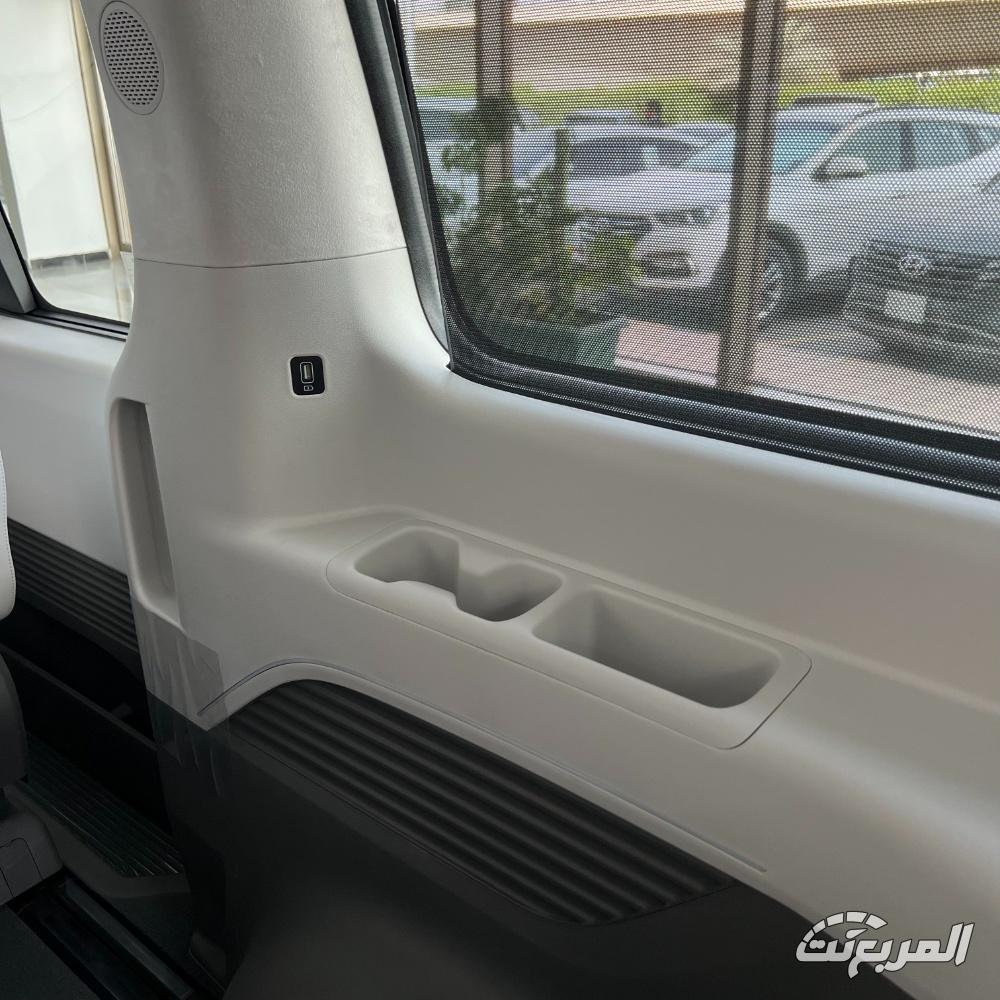 هيونداي ستاريا 2025 68