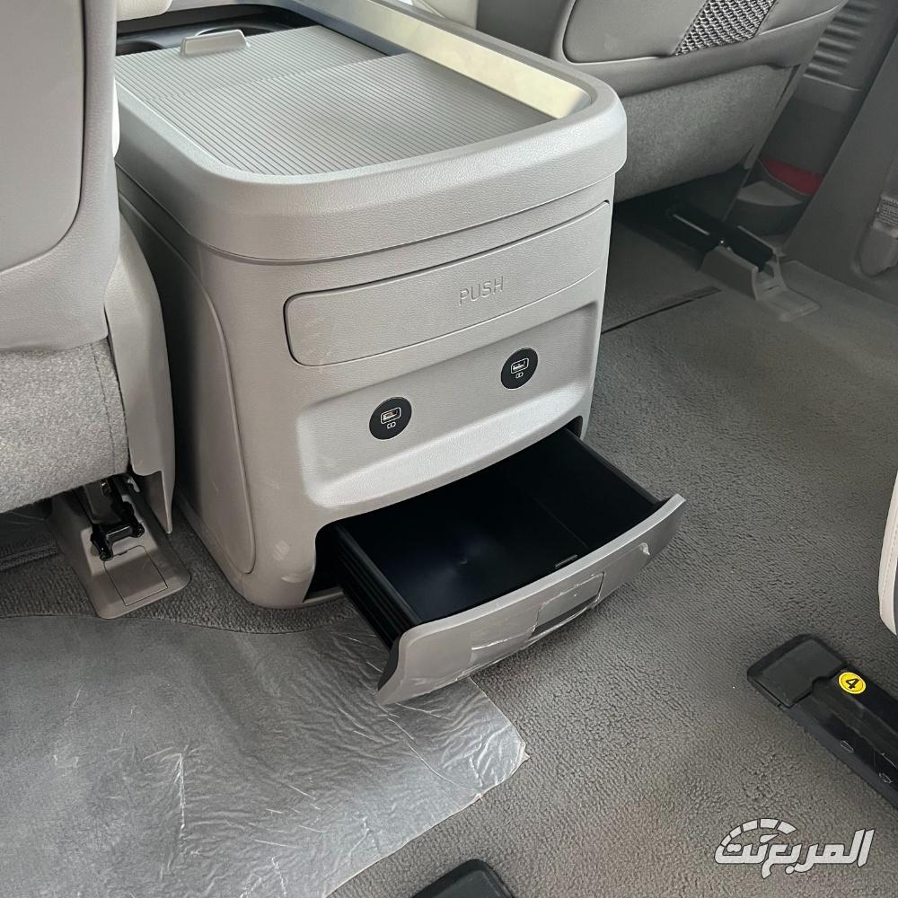 هيونداي ستاريا 2025 73