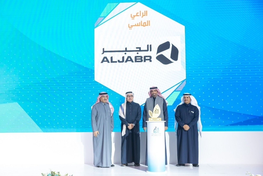 شركة الجبر التجارية وكيل جيه إم سي السعودية.. رحلة التميز في عالم السيارات
