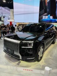 زيكر 9X موديل 2026 هي SUV فاخرة جديدة تهدف لمنافسة رولزرويس كولينان ومايباخ GLS