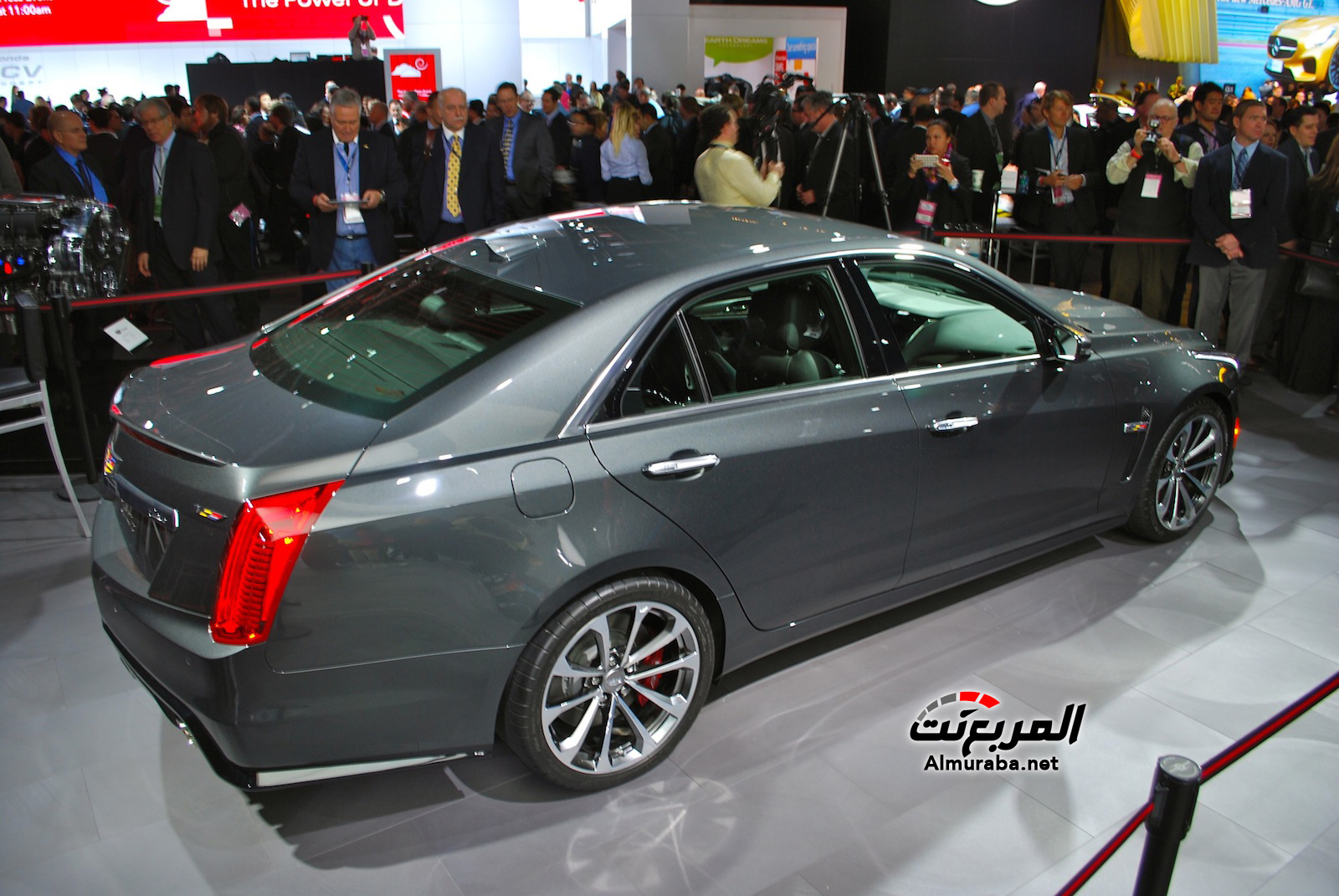 Cadillac_CTSV_Live06