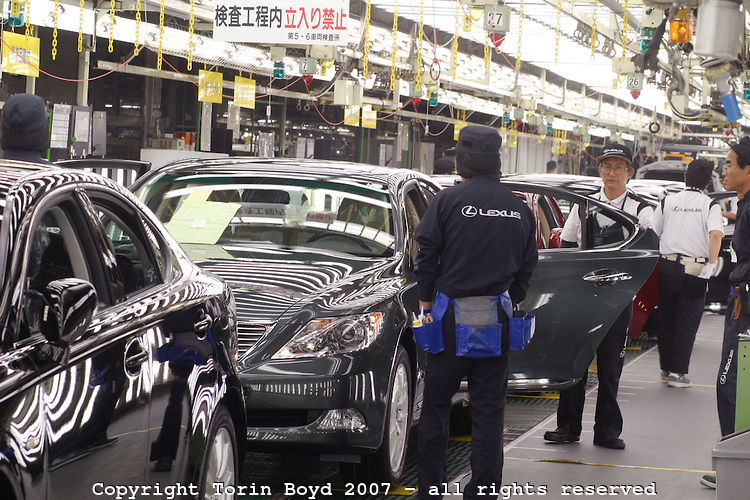 Lexus assembly line at ToyotaÕs Tahara plant