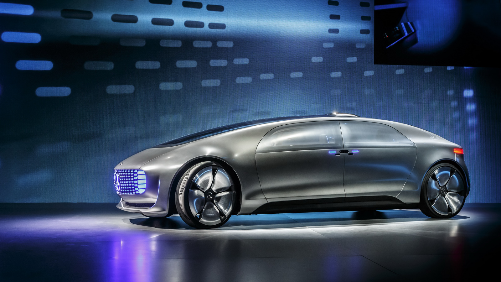 Mercedes-Benz-F-015-Luxury-in-Motion-Concept-5