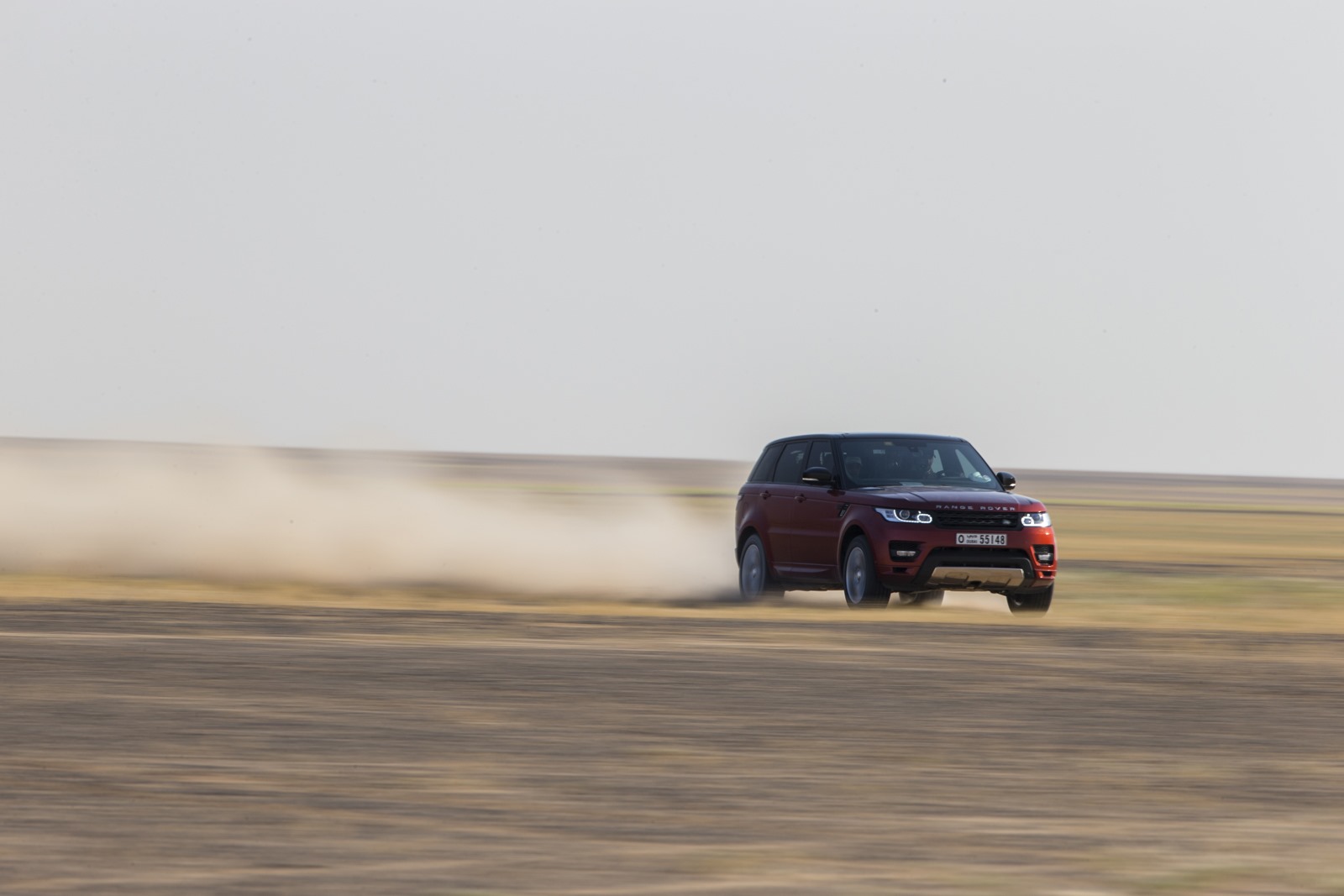 Range-Rover-Sport-Empty-Quarter-Challenge-2[3]