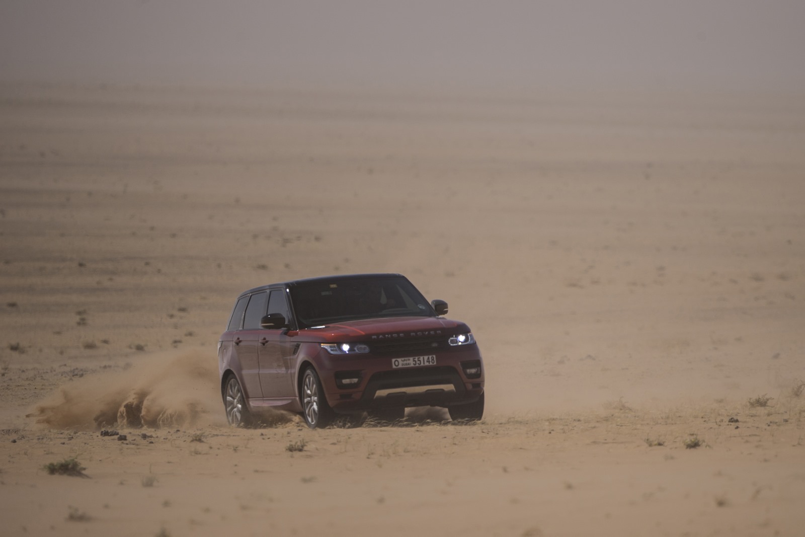 Range-Rover-Sport-Empty-Quarter-Challenge-4[3]