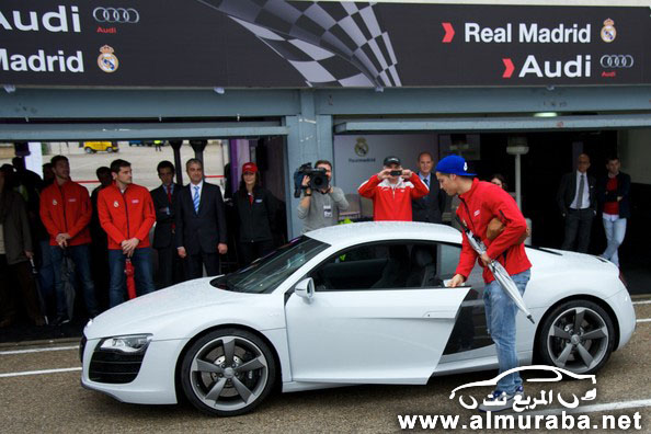 Real+Madrid+Players+Receive+New+Audi+Cars+q_VwjhuJURxl copy