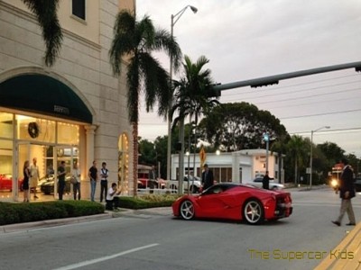 “بالصور” للمرة الاولى سيارة فيراري لافيراري Ferrari LaFerrari تظهر في ميامي