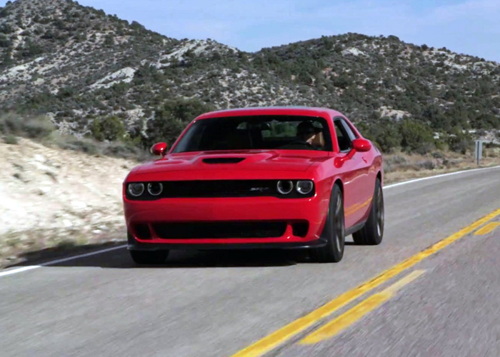 "بالفيديو" دودج تشالنجر اس ار تي 2015 هيلكات Dodge Challenger SRT Hellcat 5